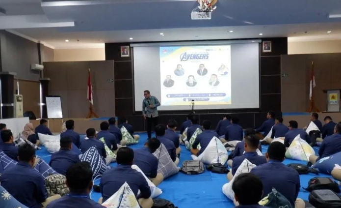 Motivasi para Pegawai PLN Induk Banda Aceh dalam kegiatan “AVENGERS For Young Future Leader” di Aceh (27 Februari - 1 Maret 2023)